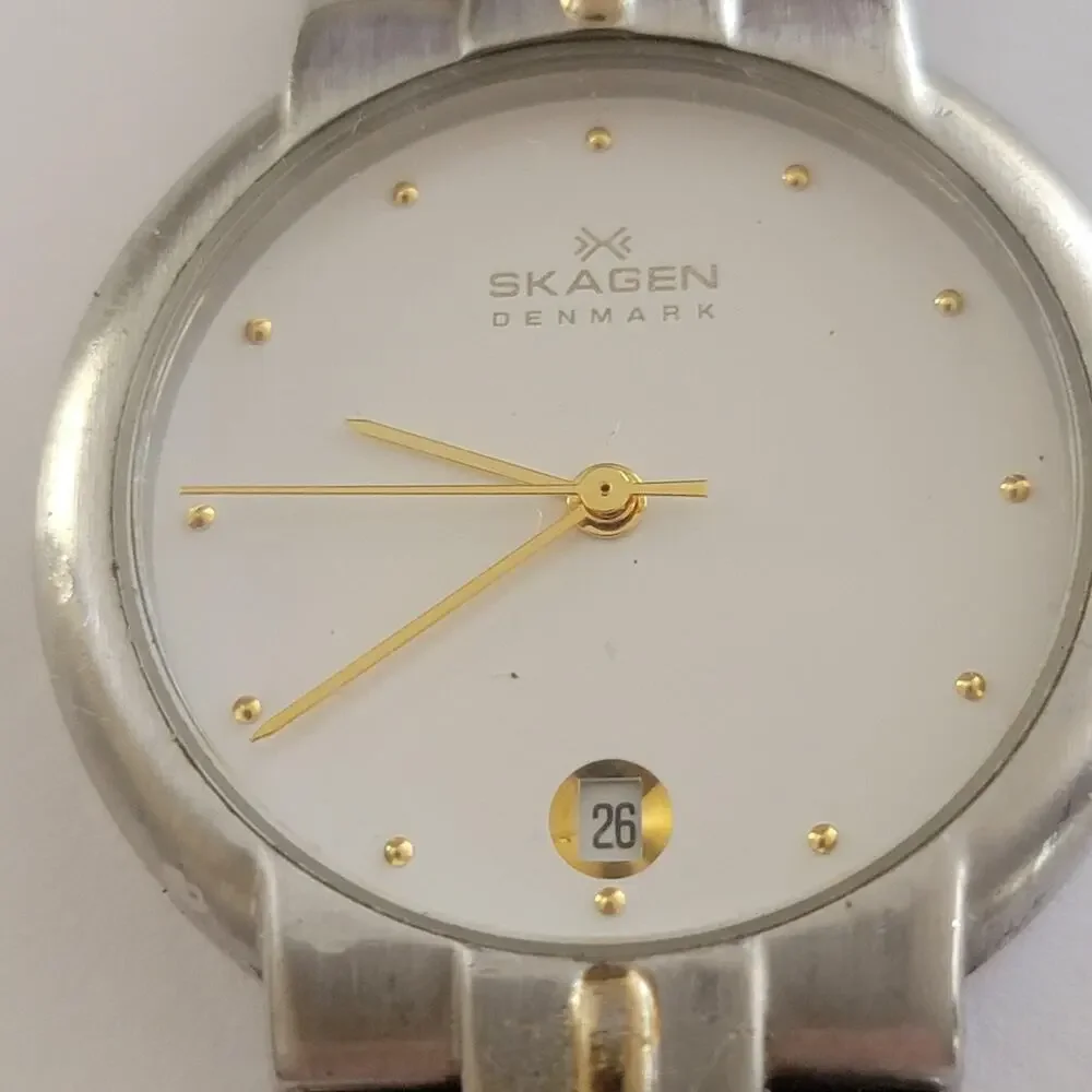 Skagen Womens Watch White Dial Silver Case Stainless Bracelet Quartz Analog